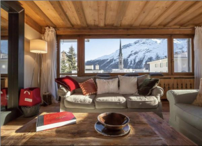 Apartment in villa in the heart of St. Moritz-Dorf